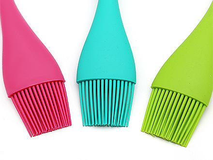 硅膠制品在電子行業(yè)應(yīng)用的5大優(yōu)勢(shì)